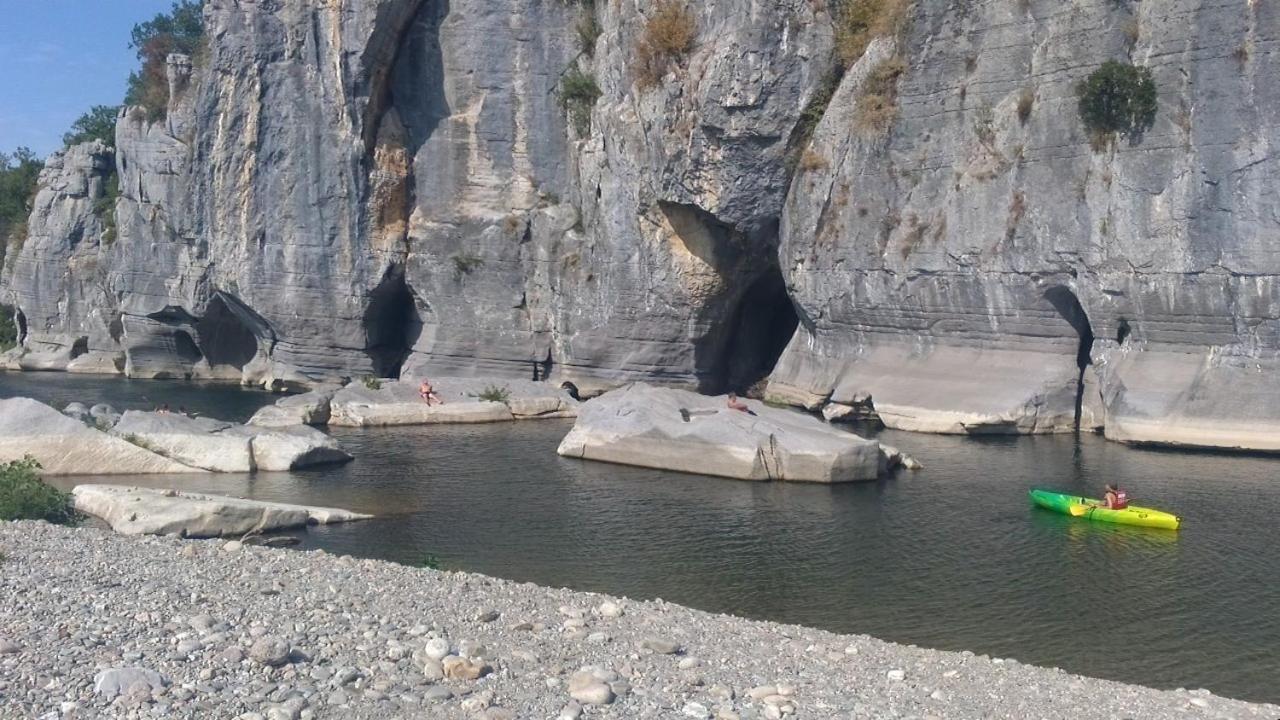 Location De Gites Les Sources Chambonas/Les Vans エクステリア 写真